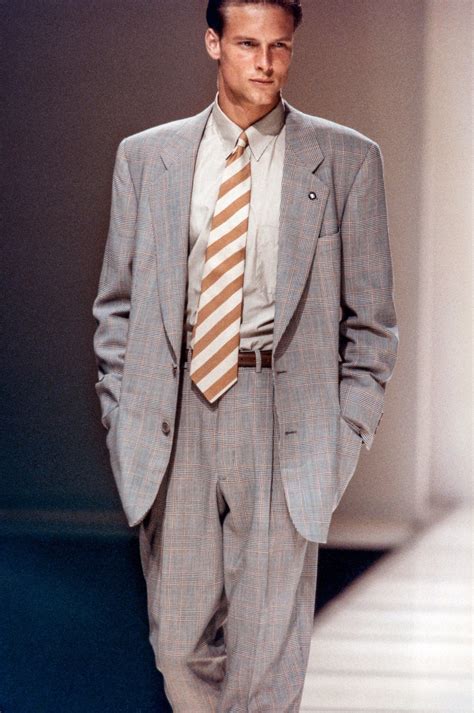 90s suit style.